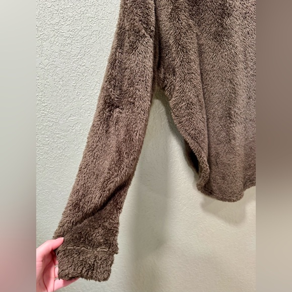 Pebby Forevee Fuzzy Hoodie Size L/XL - Picture 3 of 7